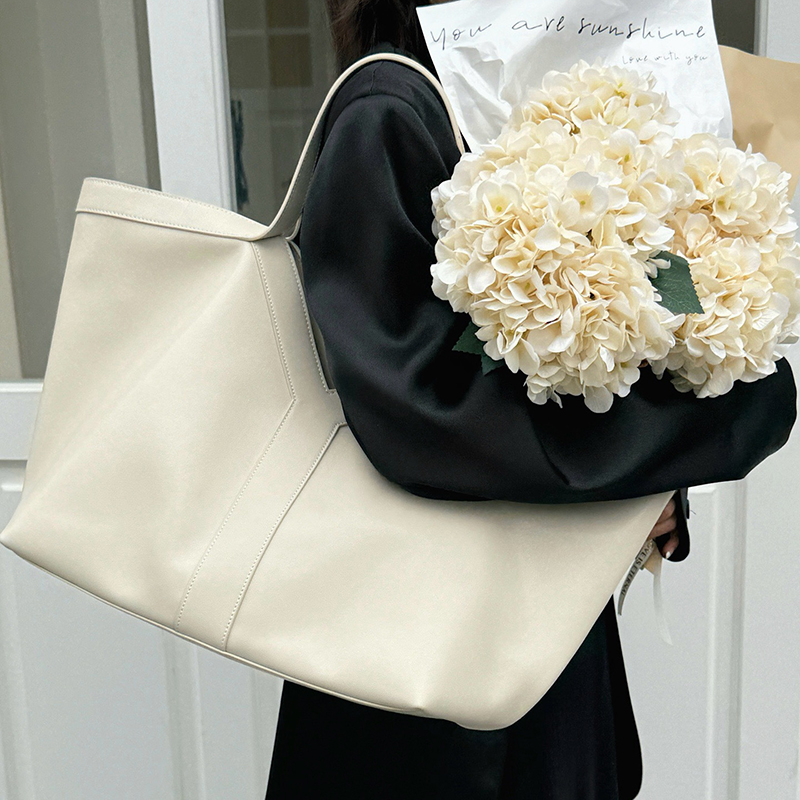 Sacs à main de luxe en cuir vé - Luxury Bags Collection avis et prix