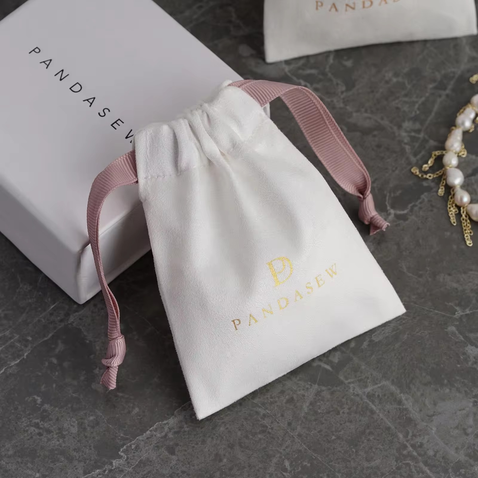 Sac à bijoux en daim de luxe a - Luxury Bags For School avis et prix